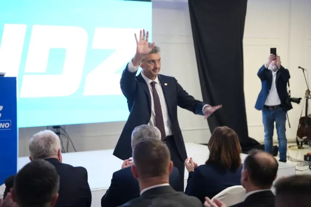 „Plenković na 36. obljetnici HDZ-a u Požegi: ‘Antonija Jozić i HDZ donose pobjede i projekte!’“
