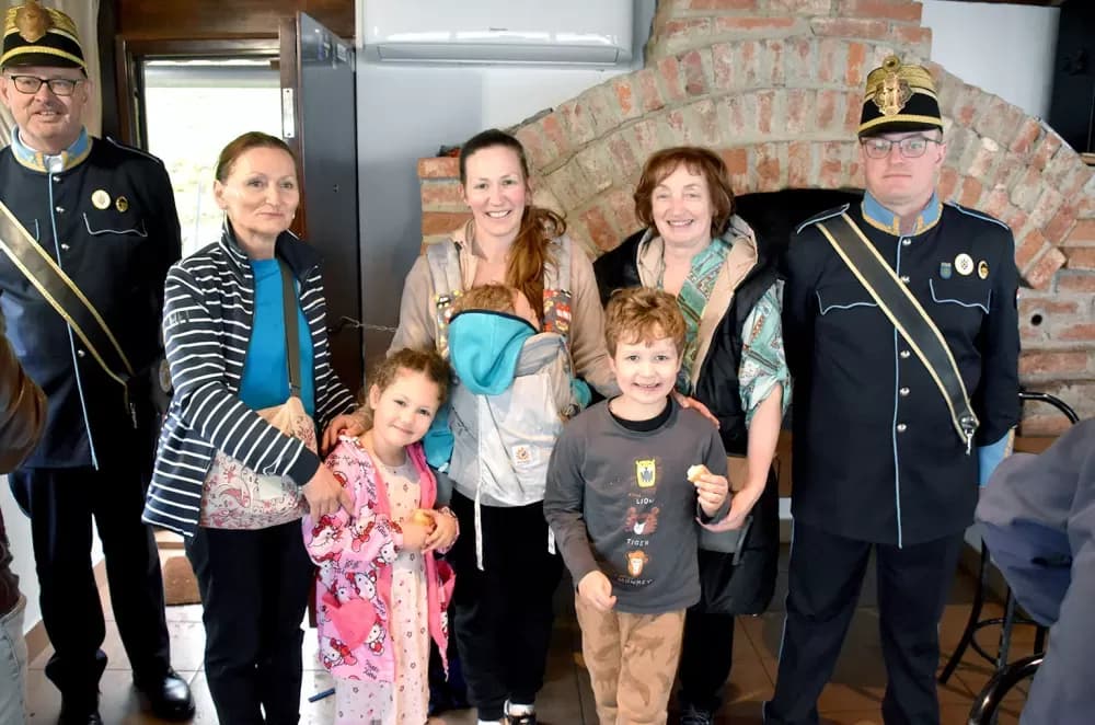 Grgurevo na Sokolovcu: Program započeo ledom, nastavio se uz priče o „Musoliniju”