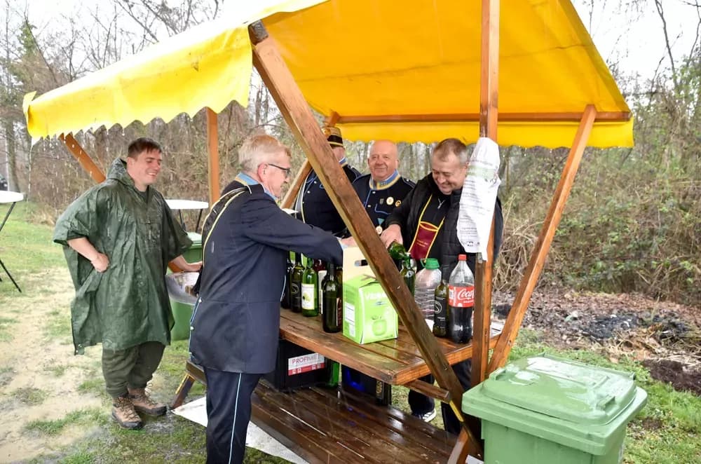 Grgurevo na Sokolovcu: Program započeo ledom, nastavio se uz priče o „Musoliniju”