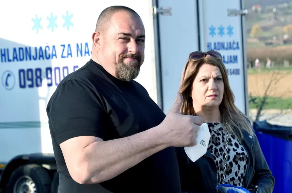 Masovni prosvjed u Kutjevu: Građani i gradonačelnik zajedno protiv kompostane