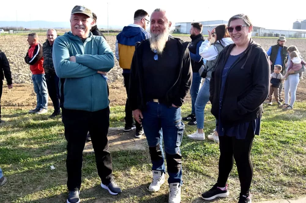 Masovni prosvjed u Kutjevu: Građani i gradonačelnik zajedno protiv kompostane