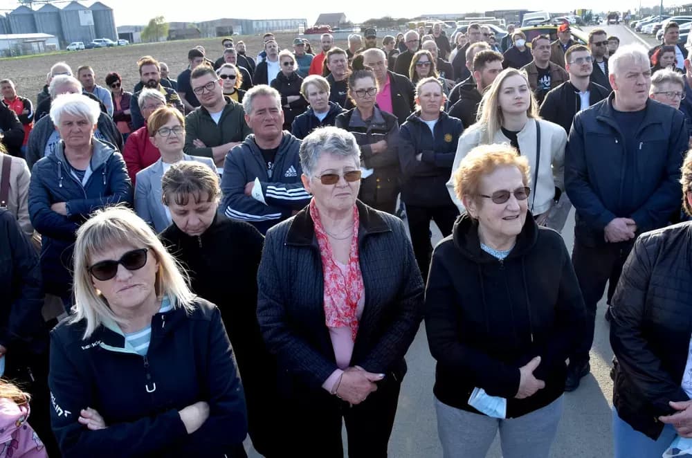 Masovni prosvjed u Kutjevu: Građani i gradonačelnik zajedno protiv kompostane