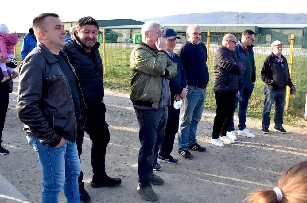 Masovni prosvjed u Kutjevu: Građani i gradonačelnik zajedno protiv kompostane