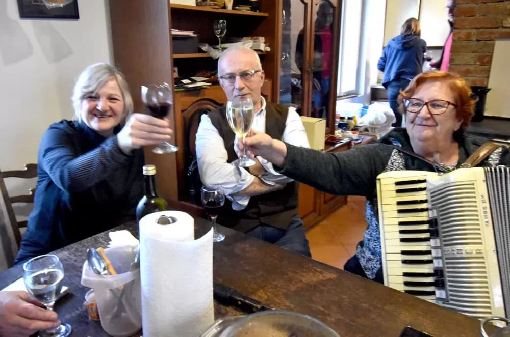 Požeška obitelj Fumić okupila prijatelje na tradicionalnom Grgurevu