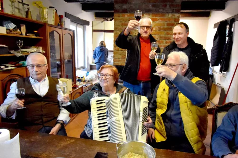 Požeška obitelj Fumić okupila prijatelje na tradicionalnom Grgurevu