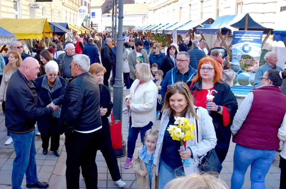 Mirisi mora i slavonskih polja ispunili Lermanovu ulicu