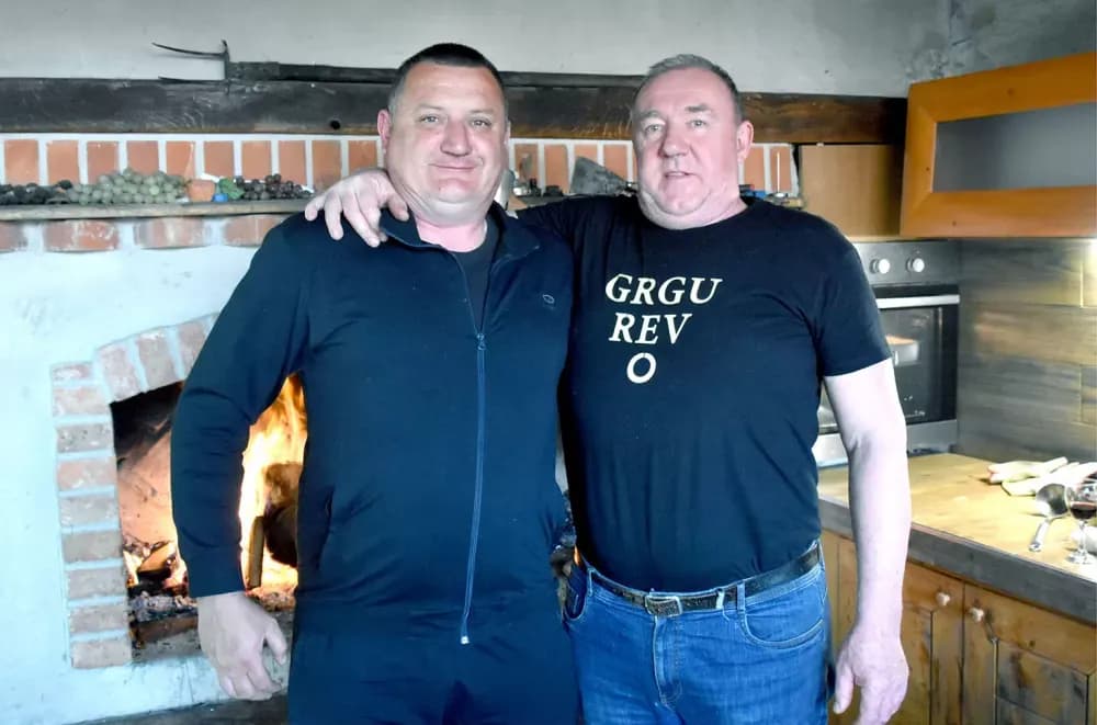 Pjesma, tradicija i vinogradarski ražanj podno Domovinskog križa