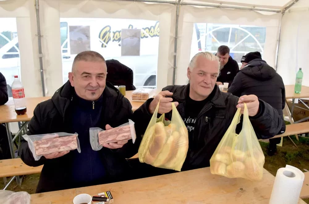 Kutjevčani ne odustaju: Blokada kompostane ušla u drugi tjedan, vjetar s Krndije jedini „čisti“ zrak