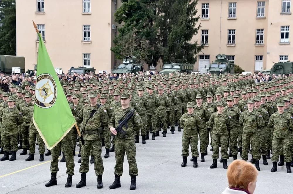 Gromovi nad Požegom: Prvi naraštaj ročnika prisegnuo uz prelet Rafala