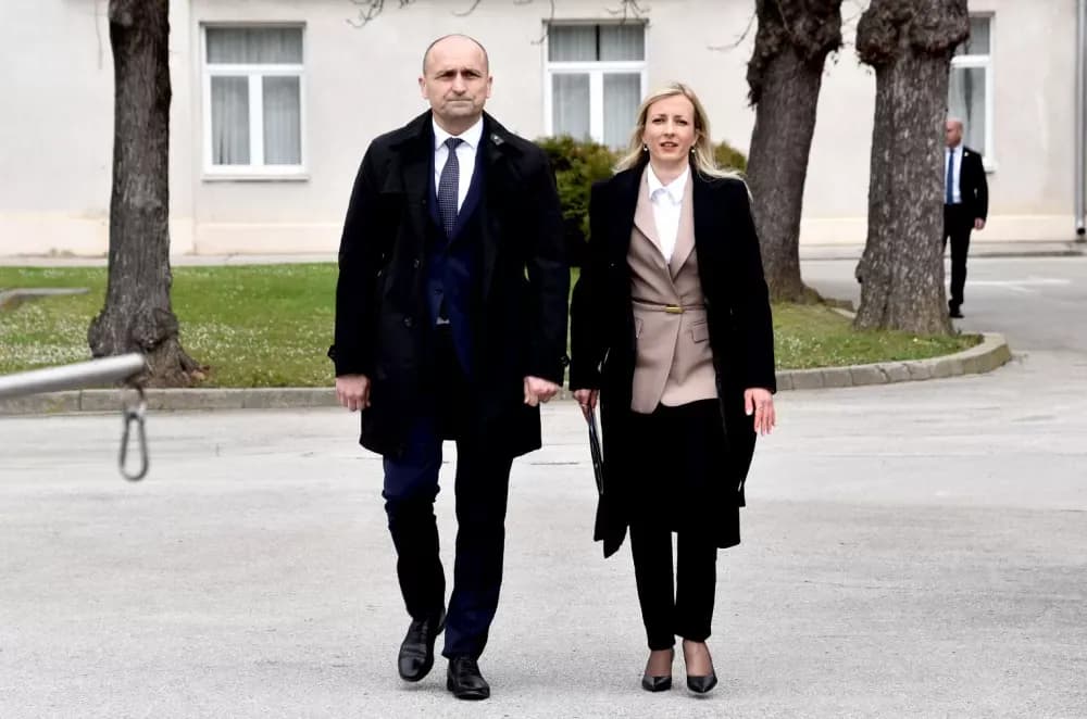 Gromovi nad Požegom: Prvi naraštaj ročnika prisegnuo uz prelet Rafala