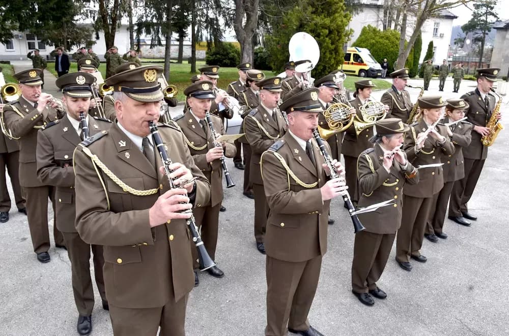 Gromovi nad Požegom: Prvi naraštaj ročnika prisegnuo uz prelet Rafala