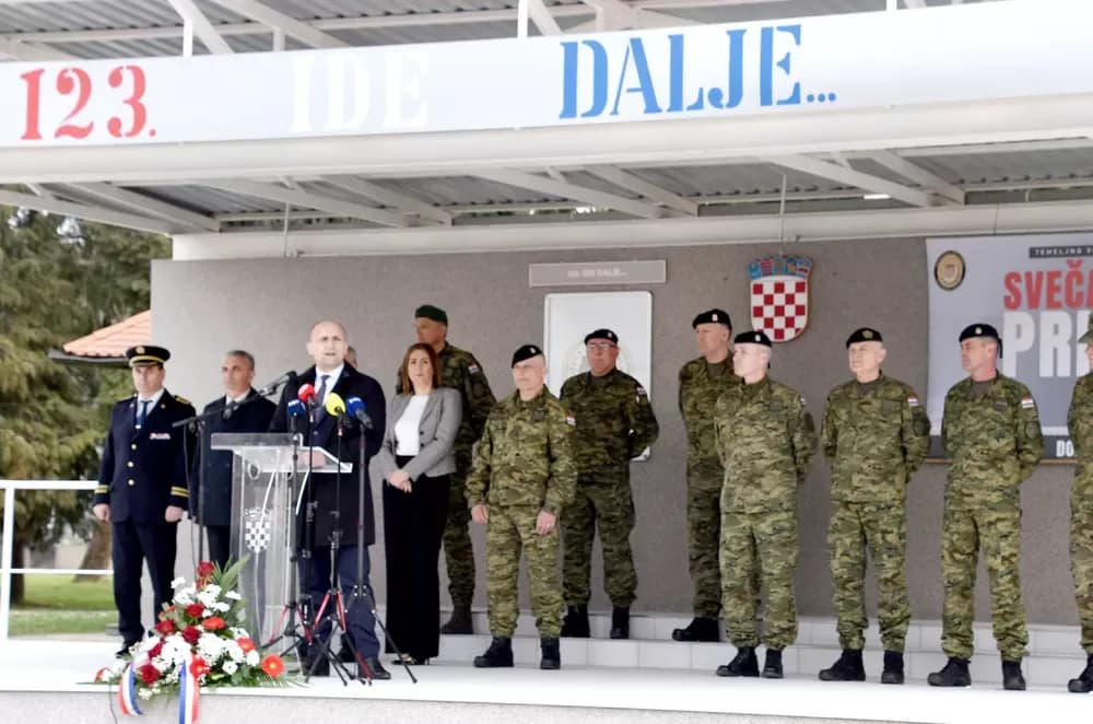 Gromovi nad Požegom: Prvi naraštaj ročnika prisegnuo uz prelet Rafala