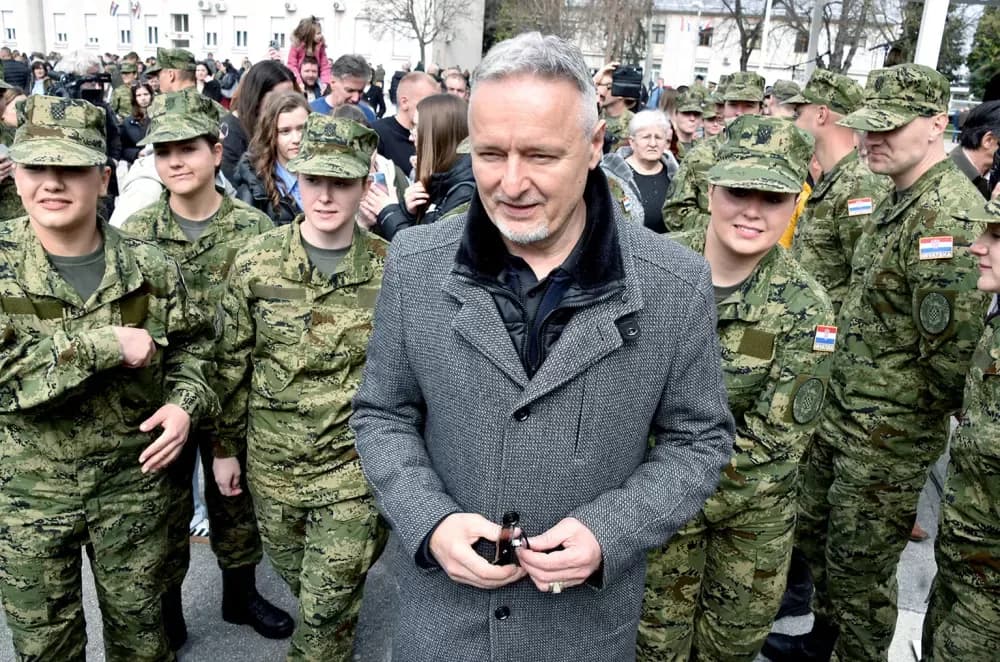 Povijesna prisega u Požegi: Među 400 ročnika i kći Marka Perkovića Thompsona