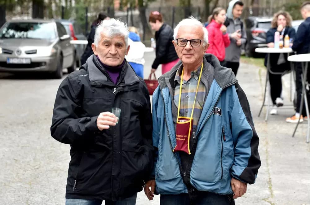 Planinarska rapsodija u Velikoj: Više od 250 planinara otvorilo „Papučke jaglace“