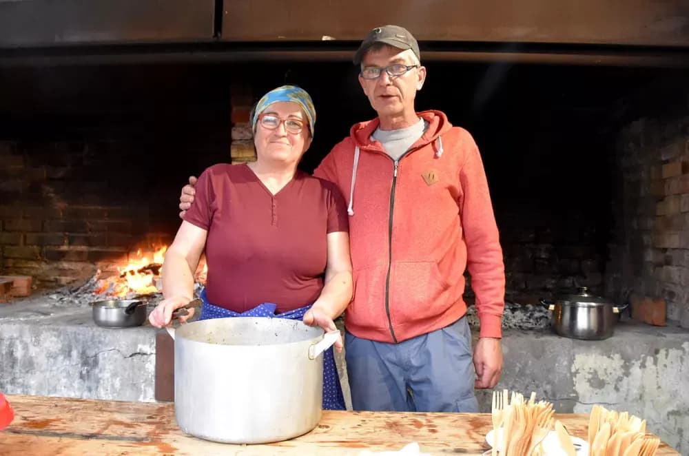 Planinarska rapsodija u Velikoj: Više od 250 planinara otvorilo „Papučke jaglace“