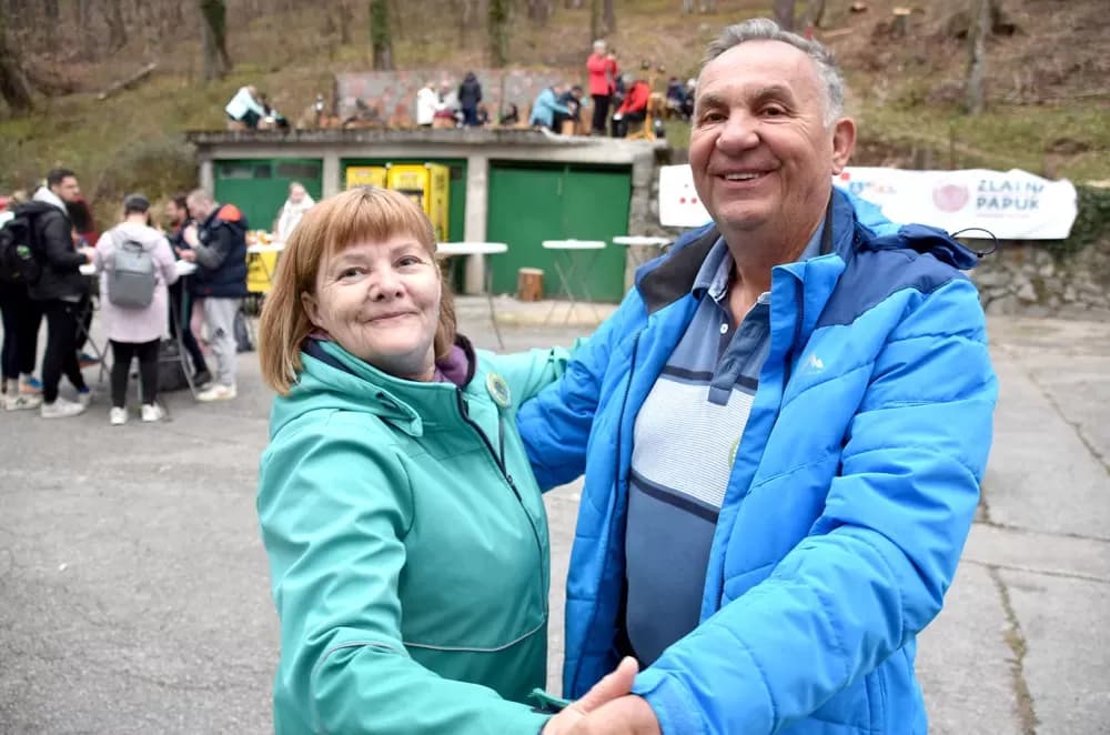 Planinarska rapsodija u Velikoj: Više od 250 planinara otvorilo „Papučke jaglace“