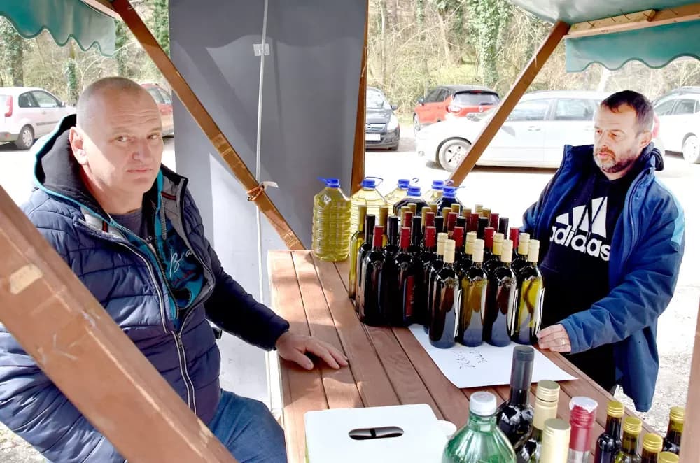 Tisuće planinara na Papučkim jaglacima pohode sedam staza
