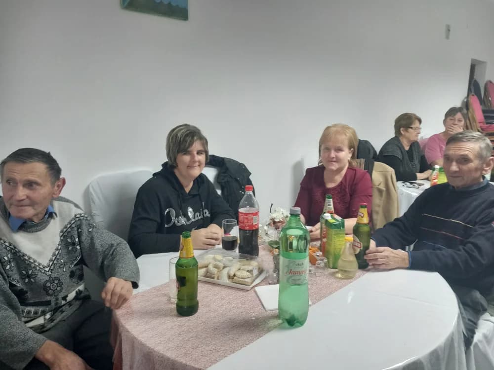 Sve Kate su na zabavi u Velikoj za imendan dobile poklone
