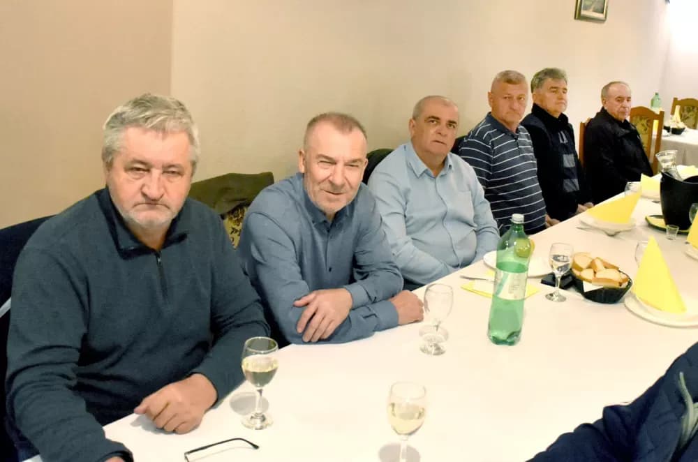 KAPTOLAČKI VINARI USPJEŠNO ZAVRŠILI ZIMSKU ŠKOLU: Kroz čašu prošlo 68 uzoraka, slijedi put u BiH