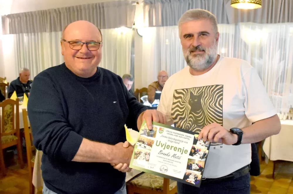 KAPTOLAČKI VINARI USPJEŠNO ZAVRŠILI ZIMSKU ŠKOLU: Kroz čašu prošlo 68 uzoraka, slijedi put u BiH