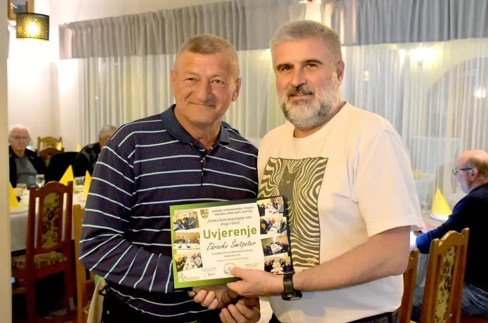 KAPTOLAČKI VINARI USPJEŠNO ZAVRŠILI ZIMSKU ŠKOLU: Kroz čašu prošlo 68 uzoraka, slijedi put u BiH