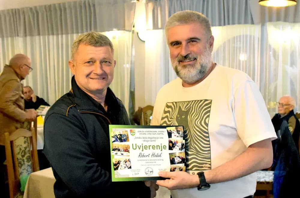 KAPTOLAČKI VINARI USPJEŠNO ZAVRŠILI ZIMSKU ŠKOLU: Kroz čašu prošlo 68 uzoraka, slijedi put u BiH