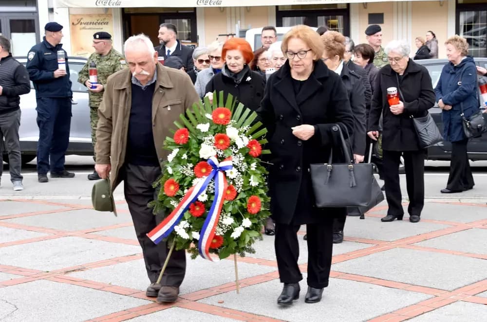 Roditelji poginulih branitelja požeškog kraja posjetili dvije bojišnice - jednu izvan naše zemlje
