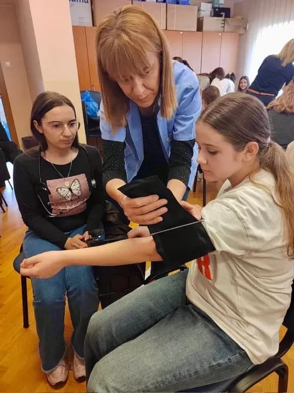 Zavod za javno zdravstvo započeo obilježavanje Svjetskog dana zdravlja: Djeca učila o zdravlju, stariji dobili savjete