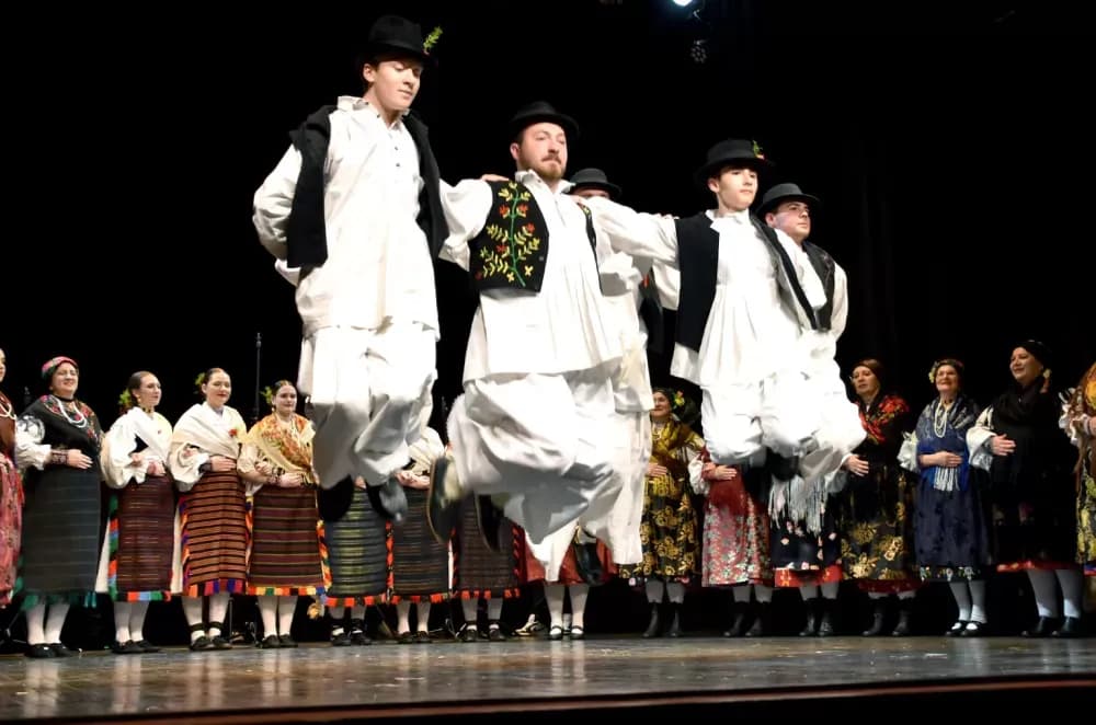 „Oj, Požego, u tebi je lipo“: Večer folklora i prijateljstva u požeškom kazalištu