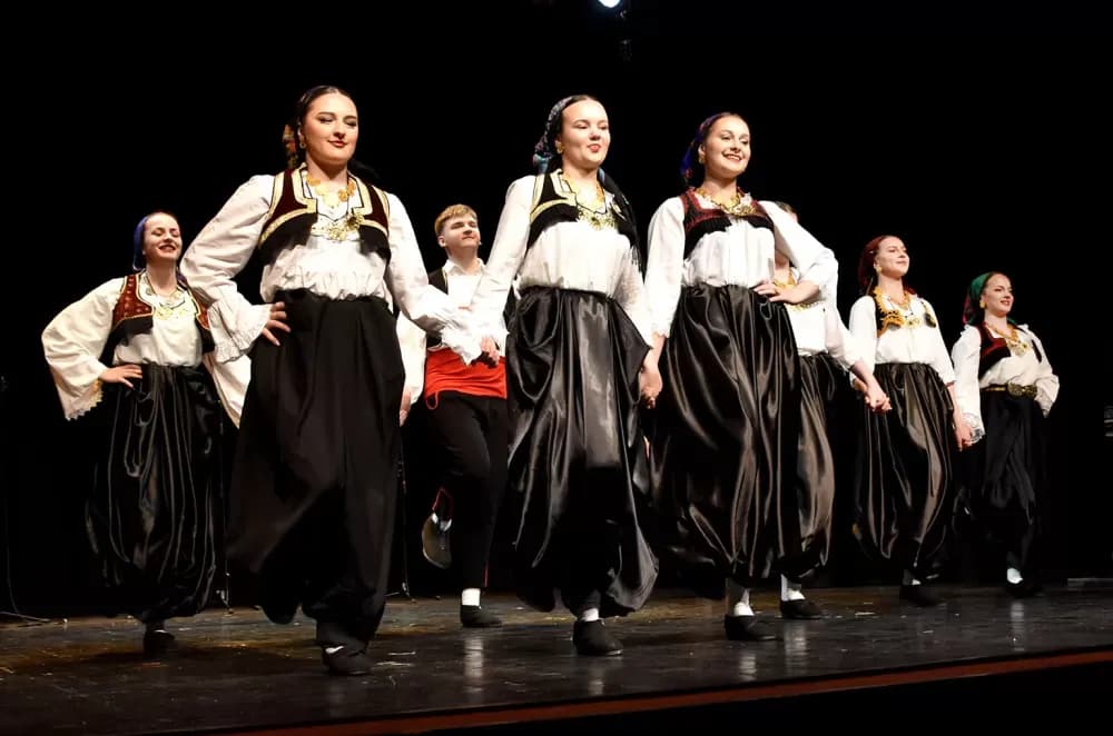 „Oj, Požego, u tebi je lipo“: Večer folklora i prijateljstva u požeškom kazalištu