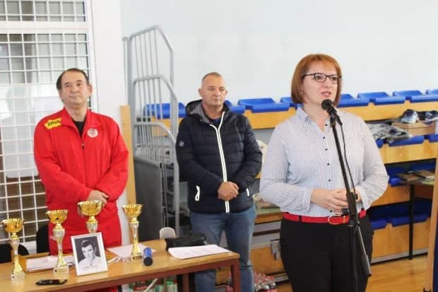 MEMORIJALNI STOLNOTENISKI TURNIR “ROBERT SESAR“: Prvo mjesto i pehar osvojio STK Brestovac