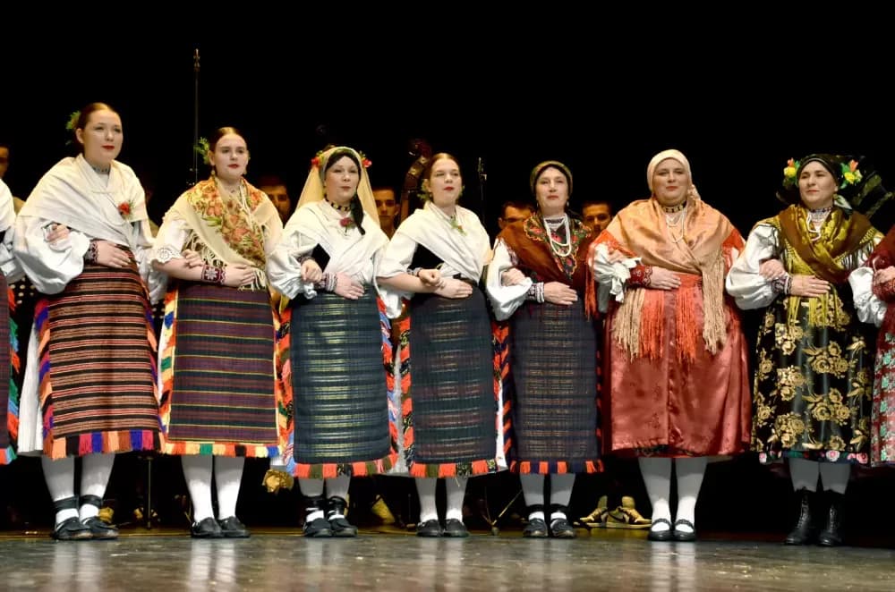 „Oj, Požego, u tebi je lipo“: Večer folklora i prijateljstva u požeškom kazalištu