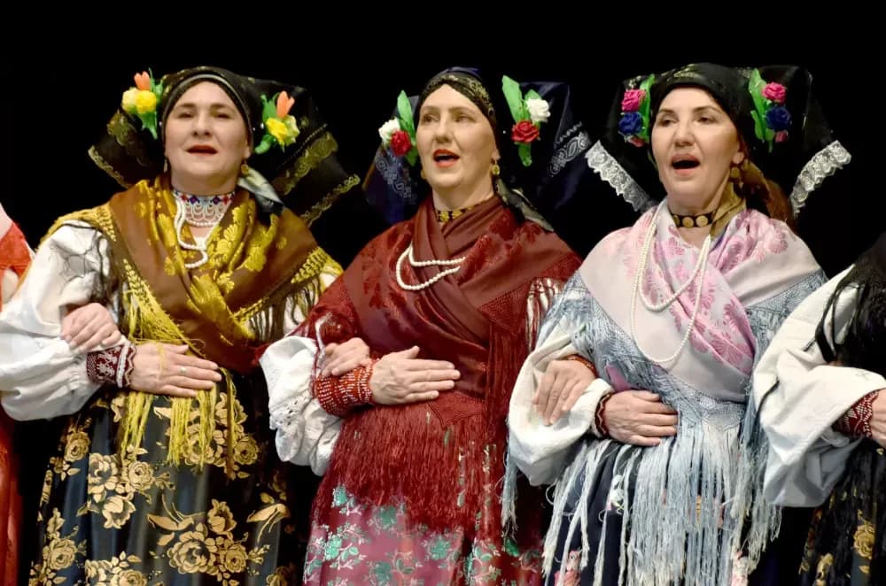 „Oj, Požego, u tebi je lipo“: Večer folklora i prijateljstva u požeškom kazalištu