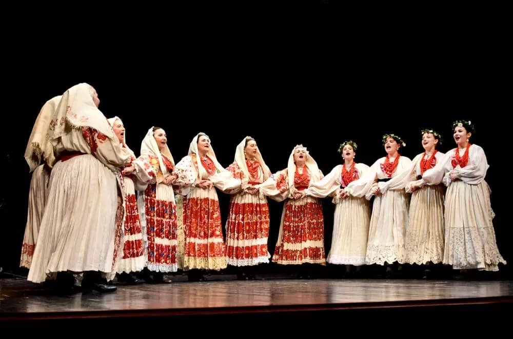 „Oj, Požego, u tebi je lipo“: Večer folklora i prijateljstva u požeškom kazalištu
