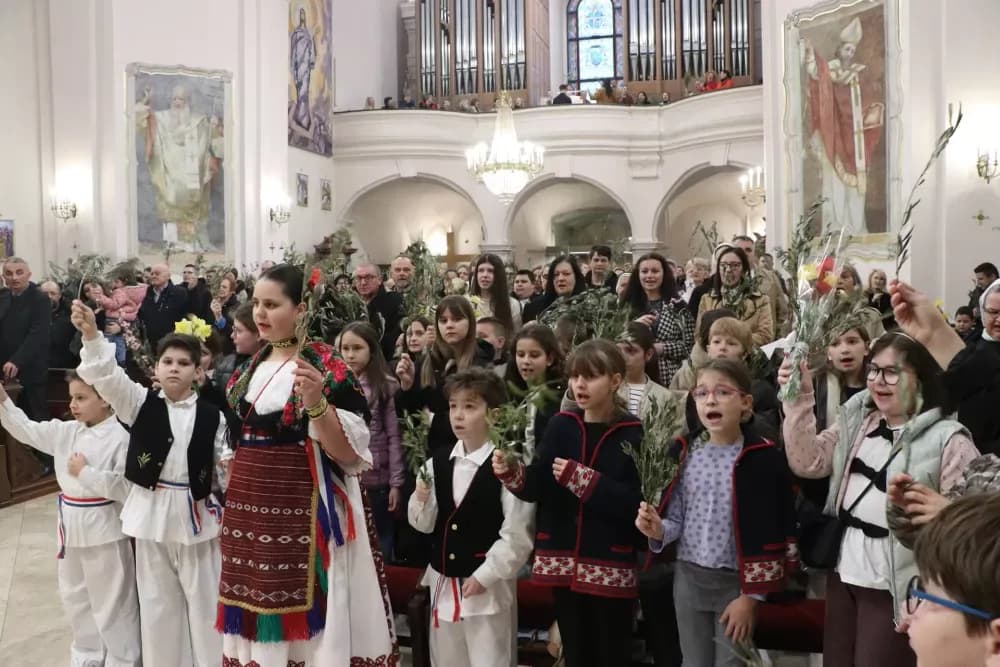 Cvjetnica u Požegi uz snažnu poruku o vjeri i nasljedovanju Krista