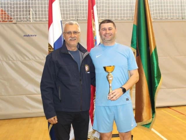 MEMORIJALNI STOLNOTENISKI TURNIR “ROBERT SESAR“: Prvo mjesto i pehar osvojio STK Brestovac