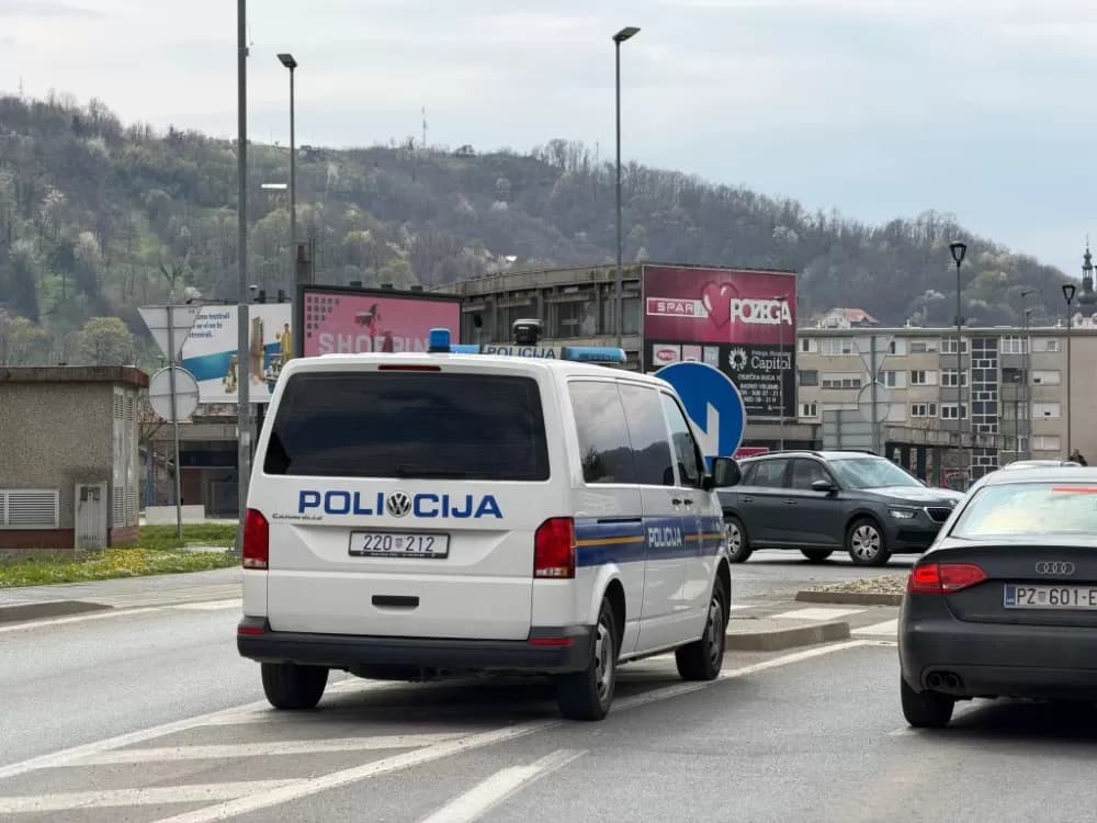 Požeška policija na visini zadatka: Gužve u Požegi pod kontrolom