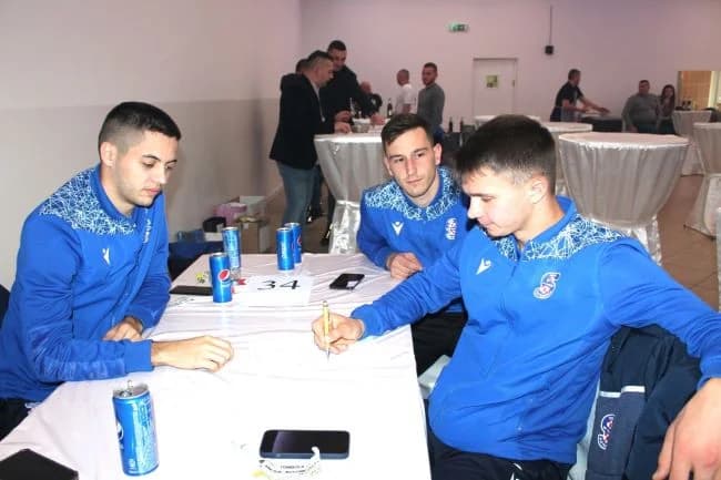 VELIKI NOGOMETNI KVIZ U ZAGRAĐU: Pobjednik ekipa „Leeds United“ iz Osijeka
