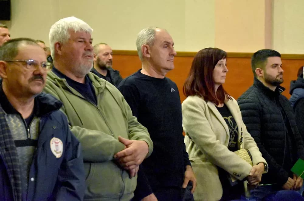OSNOVANA UDRUGA „EKO KUTJEVO“: Školski primjer građanske inicijative uz prepunu dvoranu i zelene zastavice