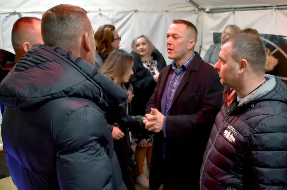 Novo vodstvo Udruge “EKO Kutjevo” u posjetu prosvjednicima: „Šator ostaje do daljnjeg!“