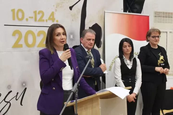 PLETERNICA: Svečano otvoreno 29. Državno prvenstvo u mažoret plesu