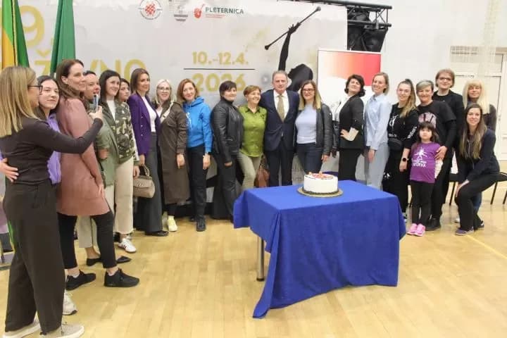 PLETERNICA: Svečano otvoreno 29. Državno prvenstvo u mažoret plesu