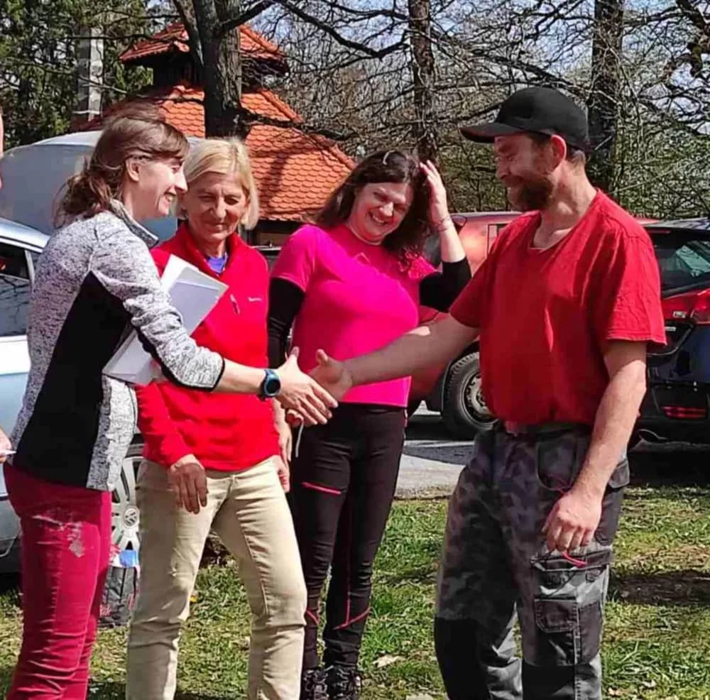 Sokolovac bogatiji za pet novih markacista