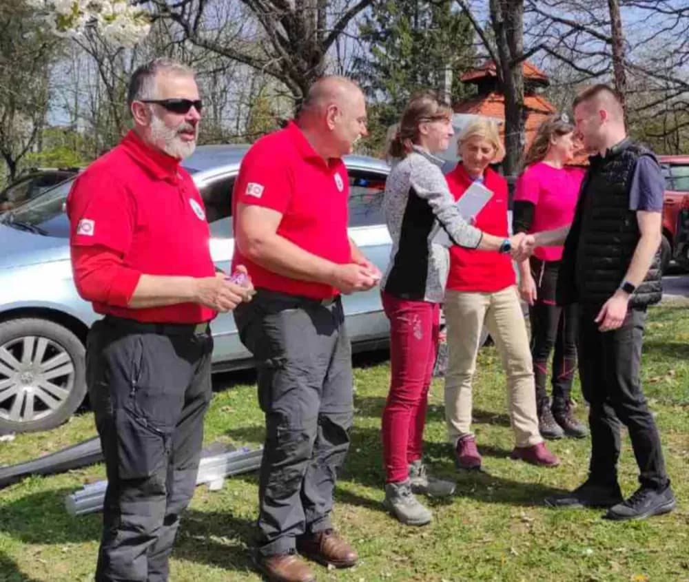 Sokolovac bogatiji za pet novih markacista