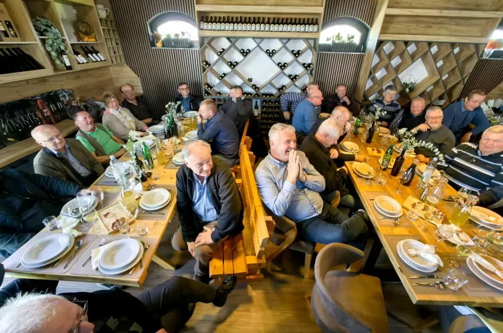 Vinski ambasadori u Bosanskoj Posavini: Članovi udruge „Vino-Kap“ posjetili vinarije Pajić i Babić