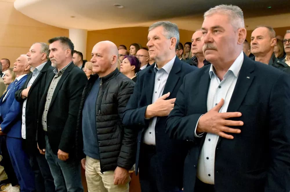 U svečanom ozračju i uz snažne poruke obilježen Dan Požeško-slavonske županije