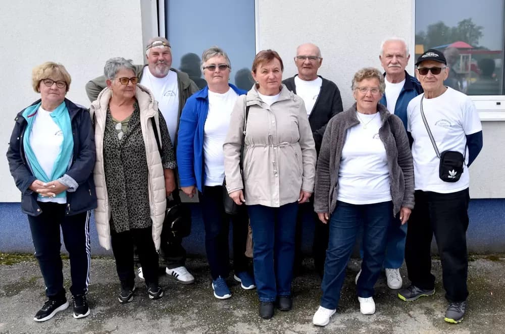 Umirovljenici Kaptola i brestovačke Orljave najbolji u pikadu