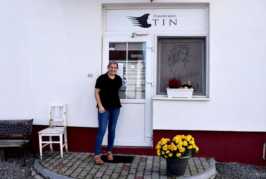 DESET GODINA RADA FRIZERSKOG SALONA TIN U KAPTOLU