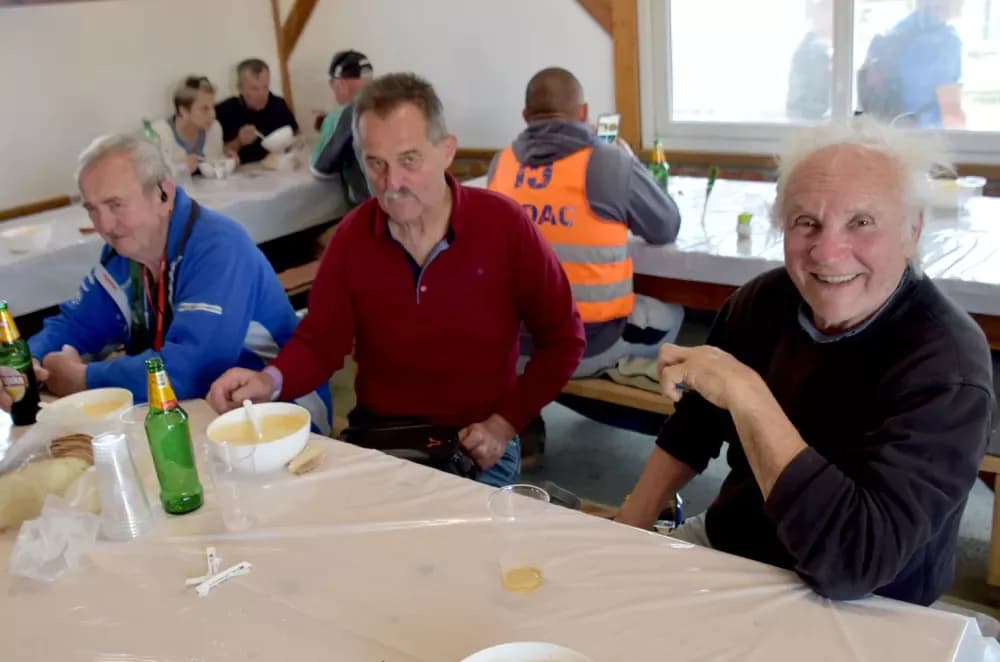 MOTOCROSS SPEKTAKL NA VILARAMA: Više od 150 vozača oduševilo brojnu publiku