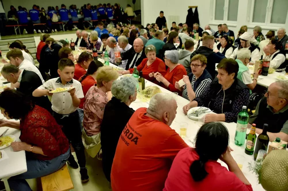 TRADICIJA U SRCU ŽUPANIJE: Održan 14. Županijski kulturni mozaik